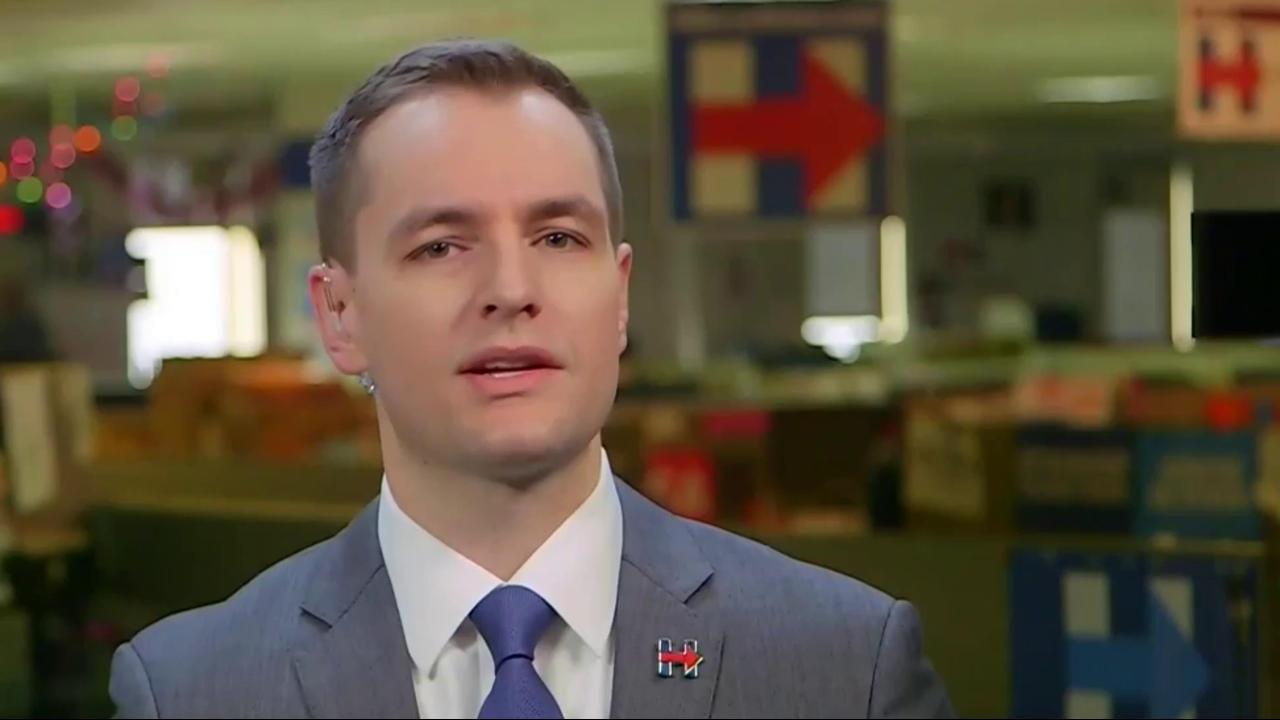 Clinton Manager Says Clinton Aide 'Cooperated Completely'