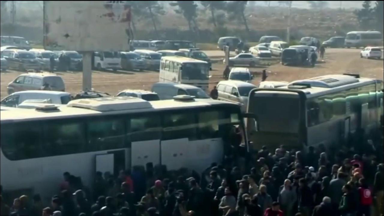 Buses continue leaving Aleppo after delays