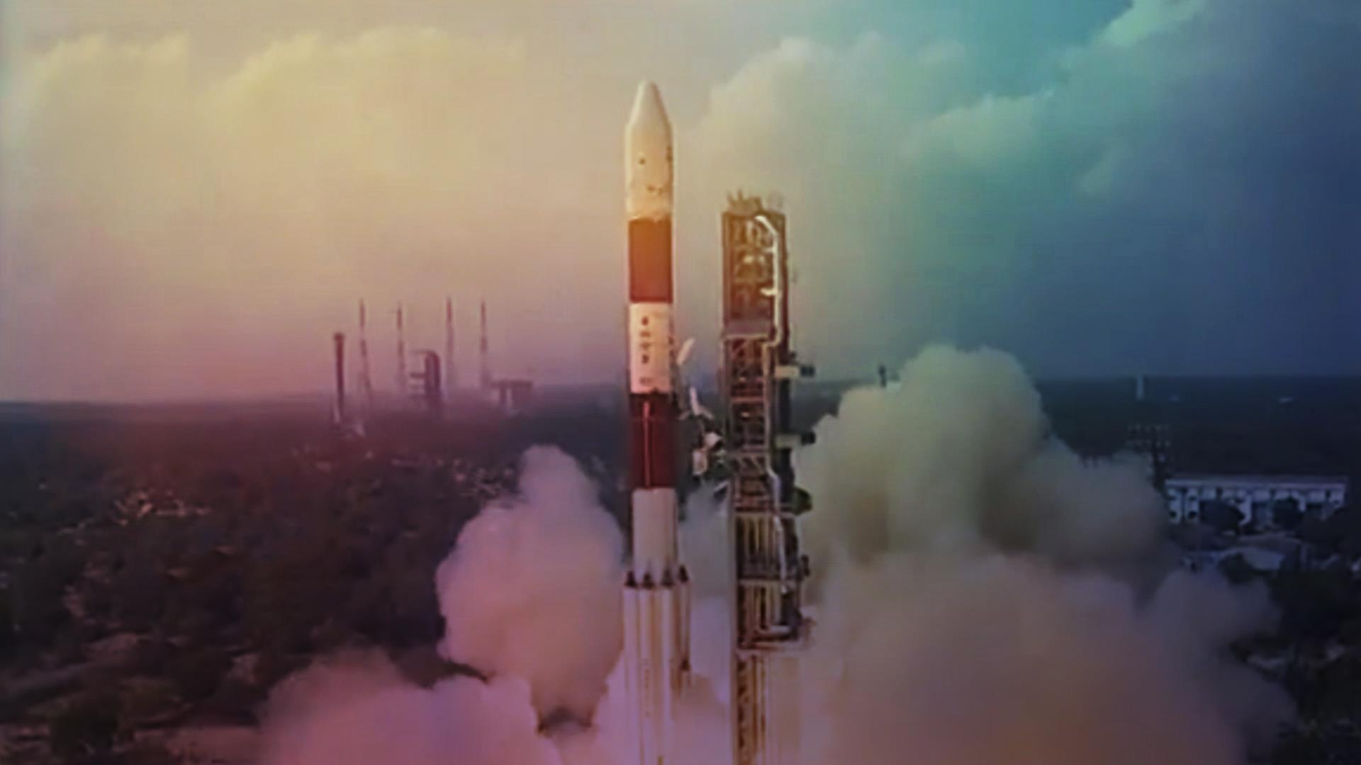 India's Space Organization Breaks Record With Historic Launch