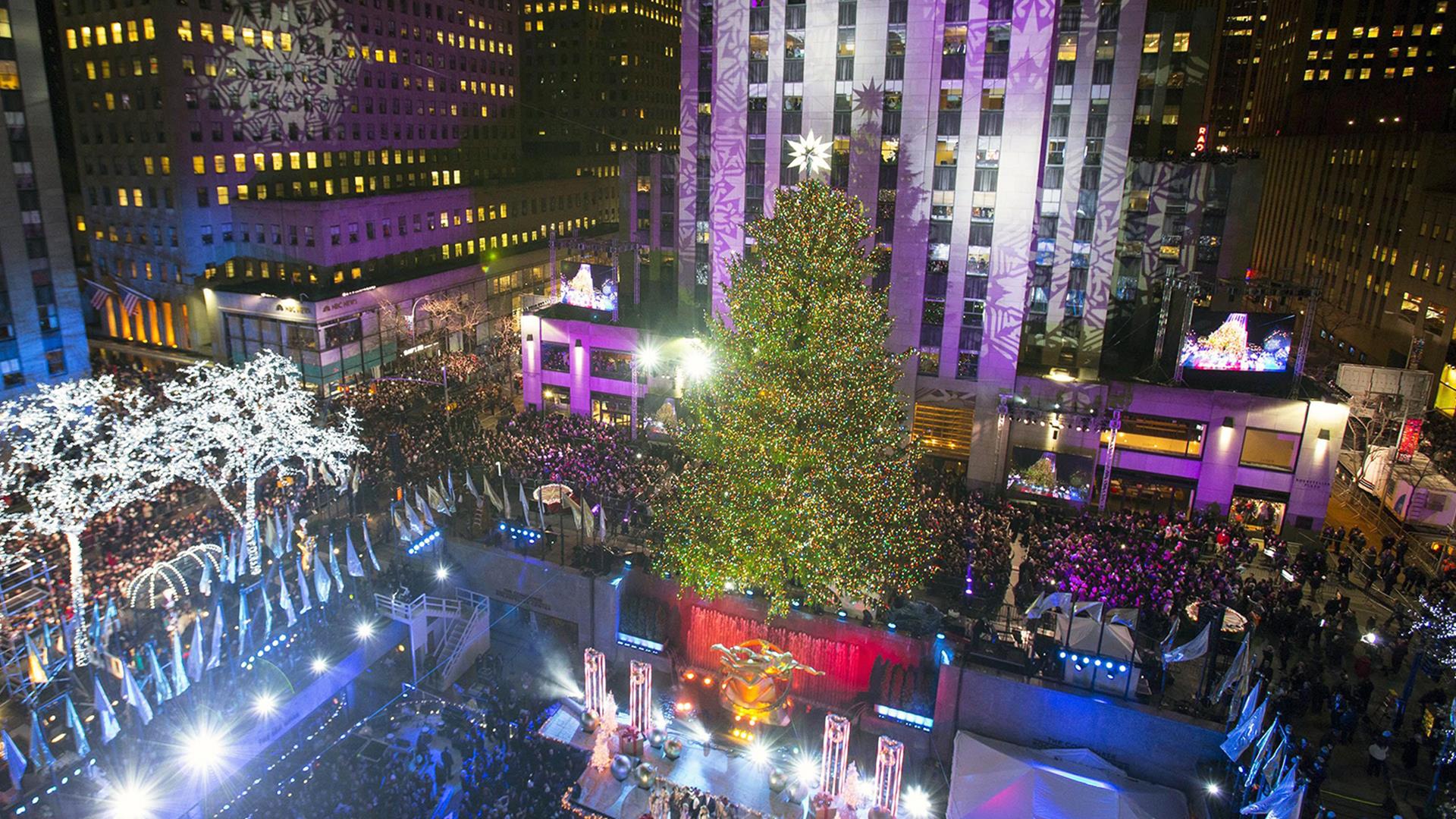 Live Plaza Cam: Rockefeller Center Christmas Tree