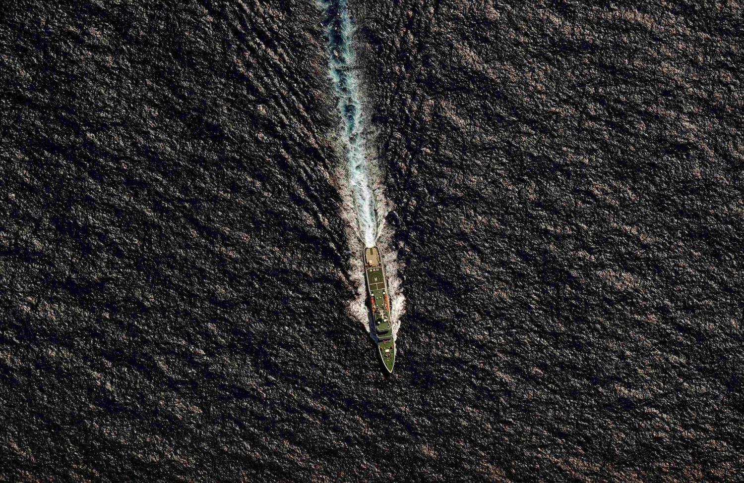 Is Oil Slick Found Near Ping Site Linked to Missing MH370? - NBC.