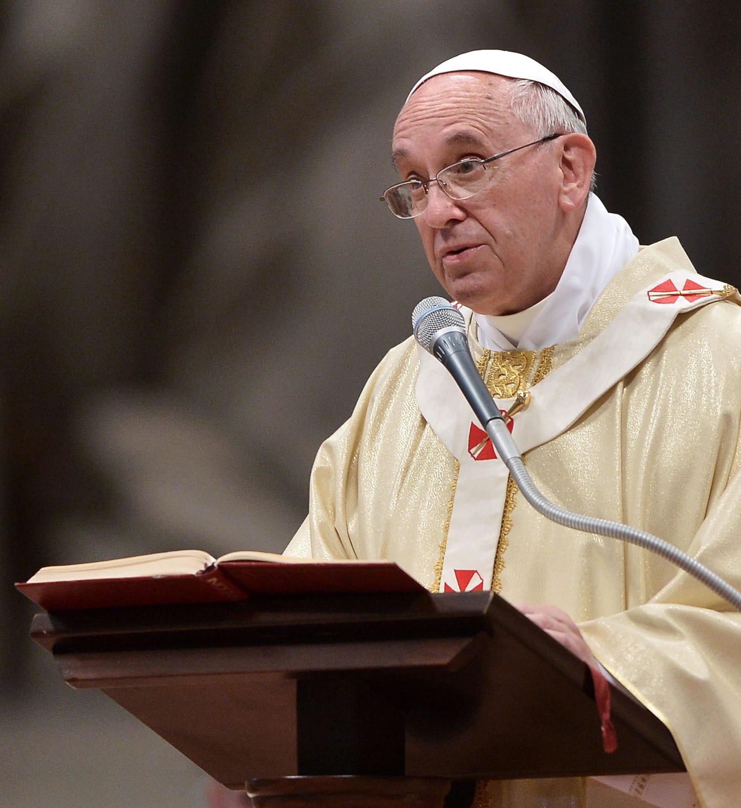 pope francis fires old-guard board of vatican u0026 39 s financial watchdog