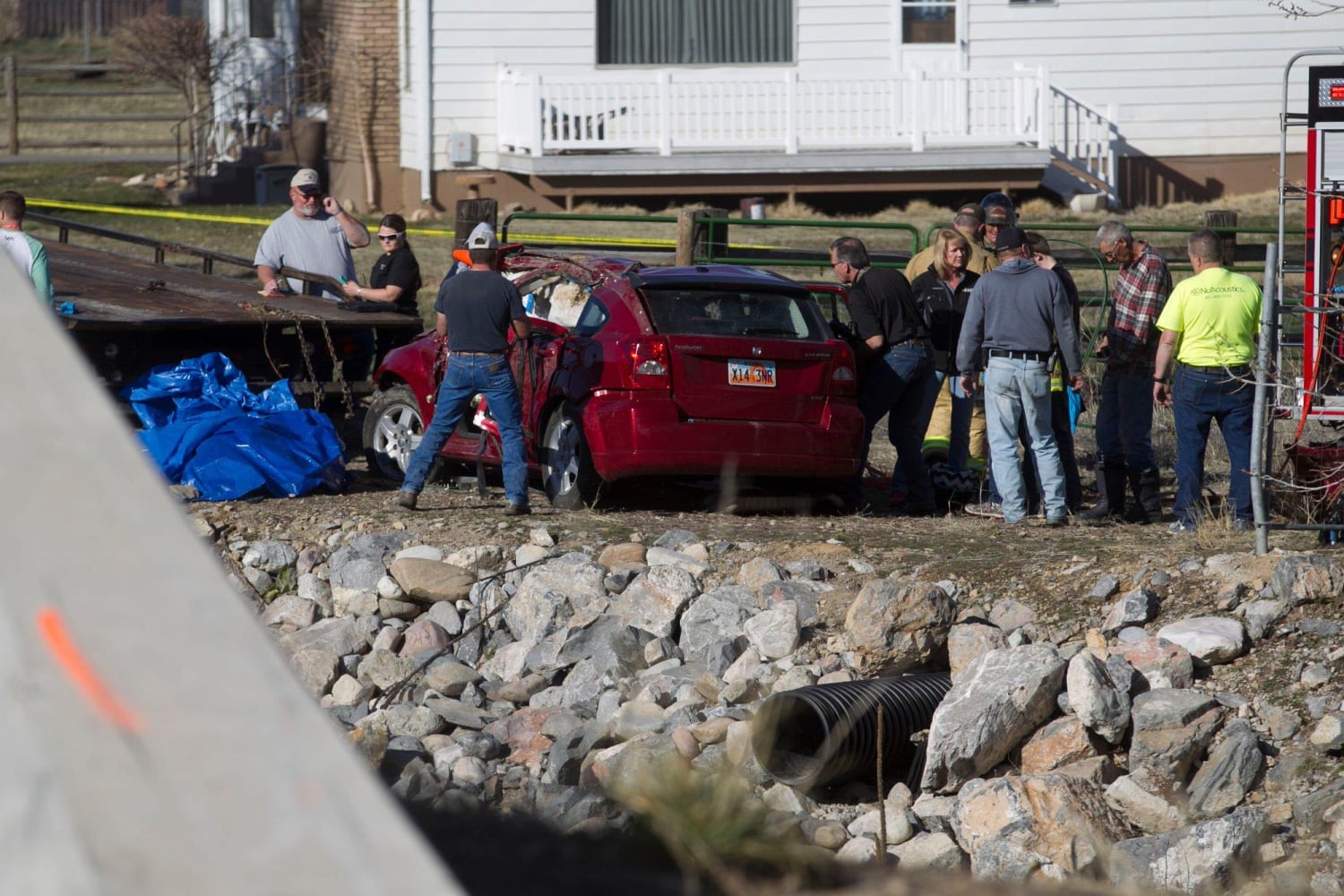 Image: Officials at scene in Spanish Fork, Utah