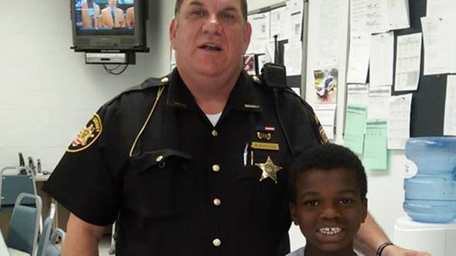 Ohio police officer goes above the call of duty for homeless family