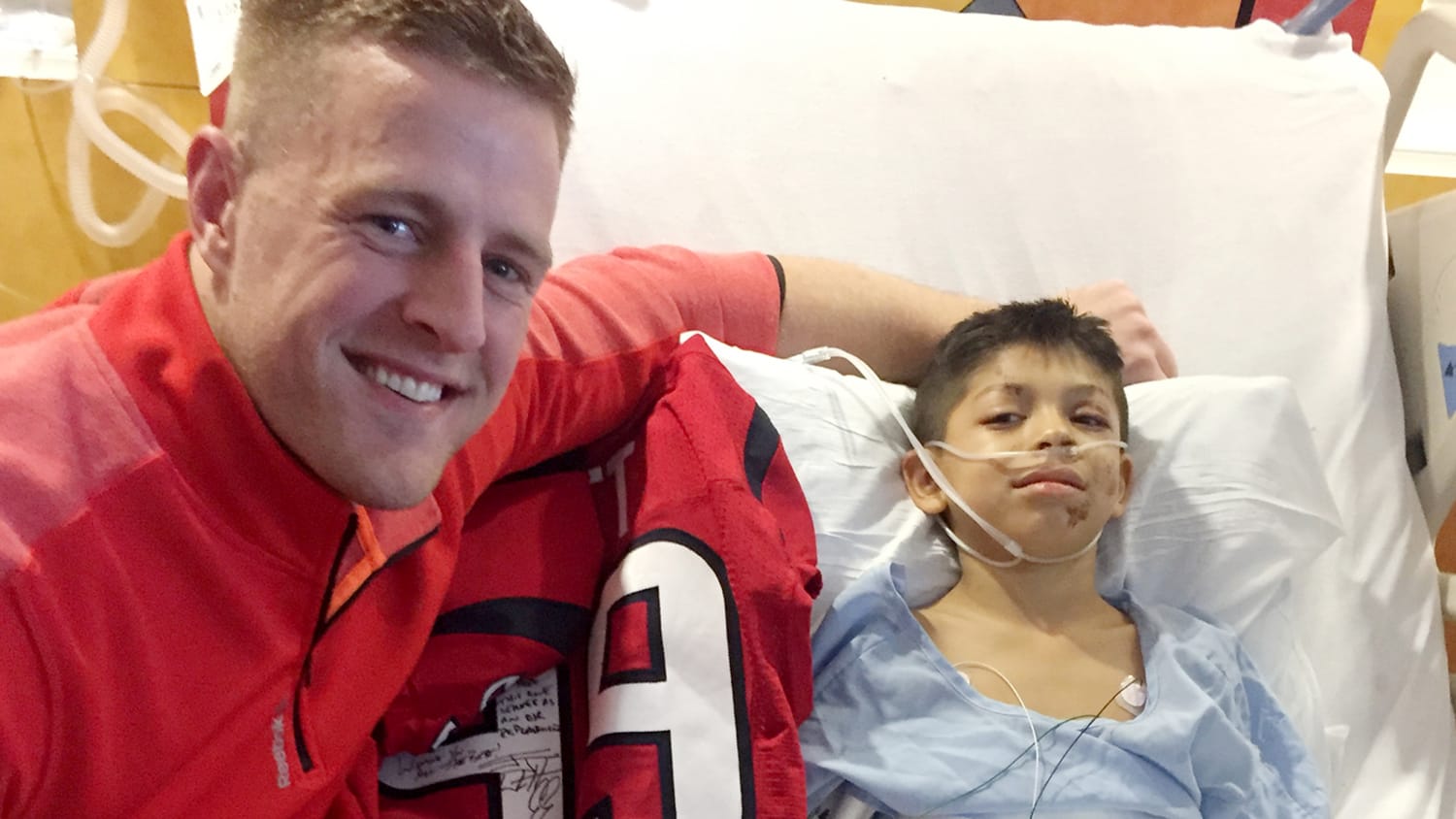 Texans' J.J. Watt delivers football jerseys to injured boy in hospital - TODAY.com2500 x 1407