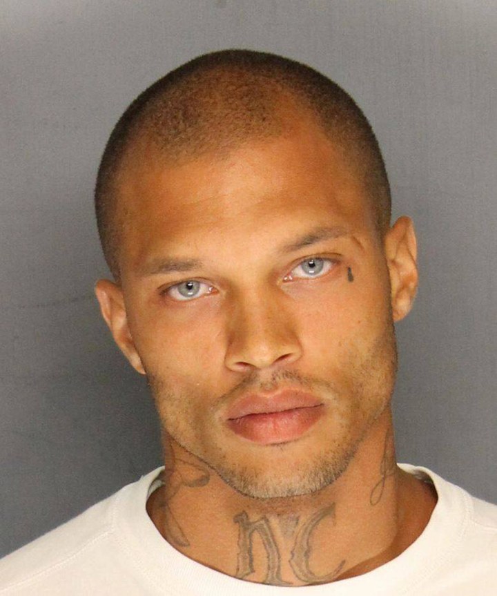 Image: Dreamy mugshot photo of convicted California felon goes viral