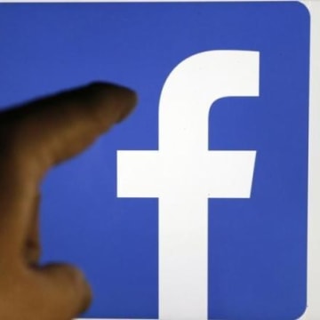 Report Claiming Bias in Facebook &#x27;Trending&#x27; Topics Sparks Social Media Outcry