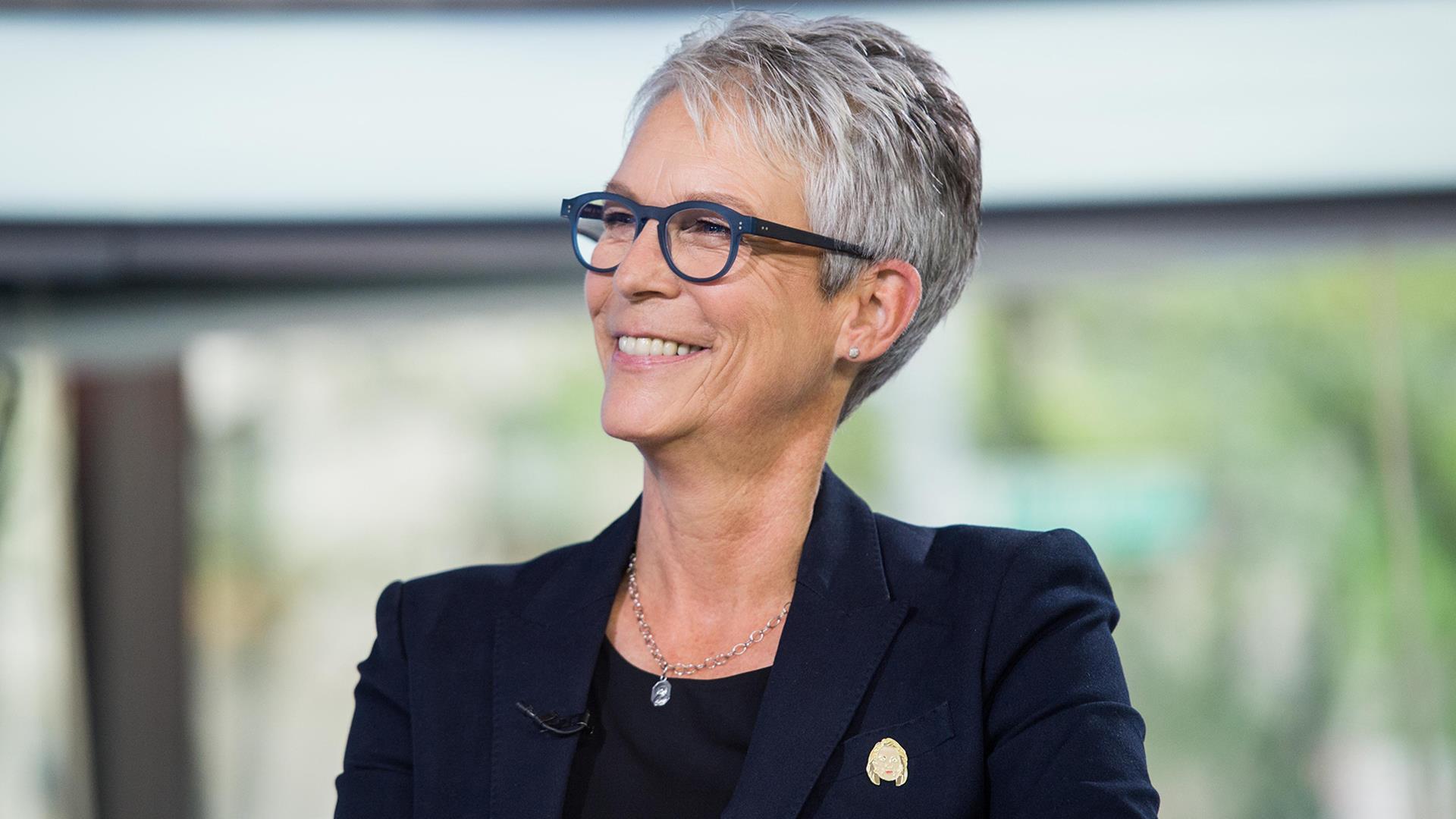 Jamie Lee Curtis on 'Scream Queens' great writing and her immigration book