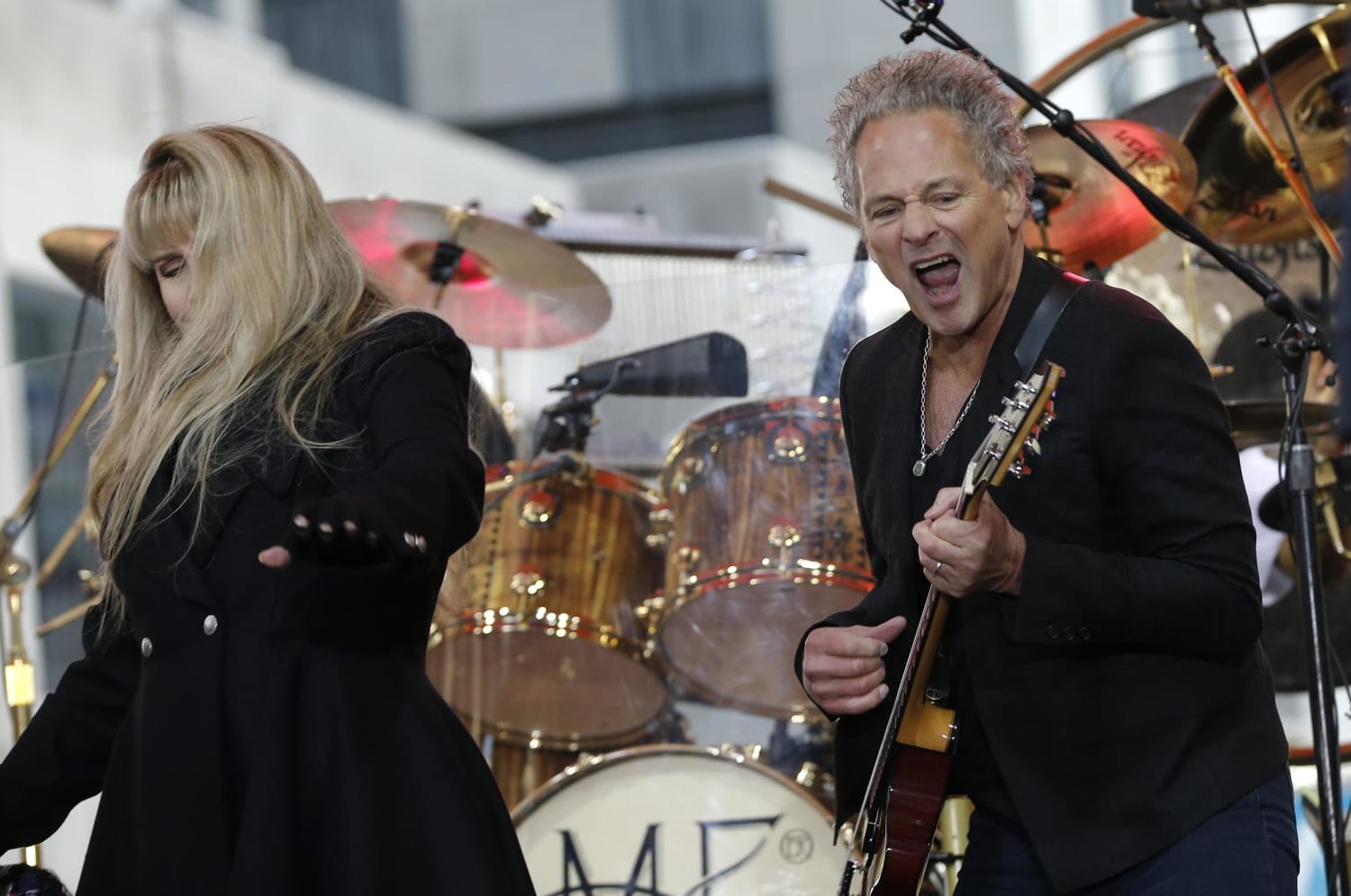 Lindsey Buckingham Sues Fleetwood Mac After Band Booted Him
