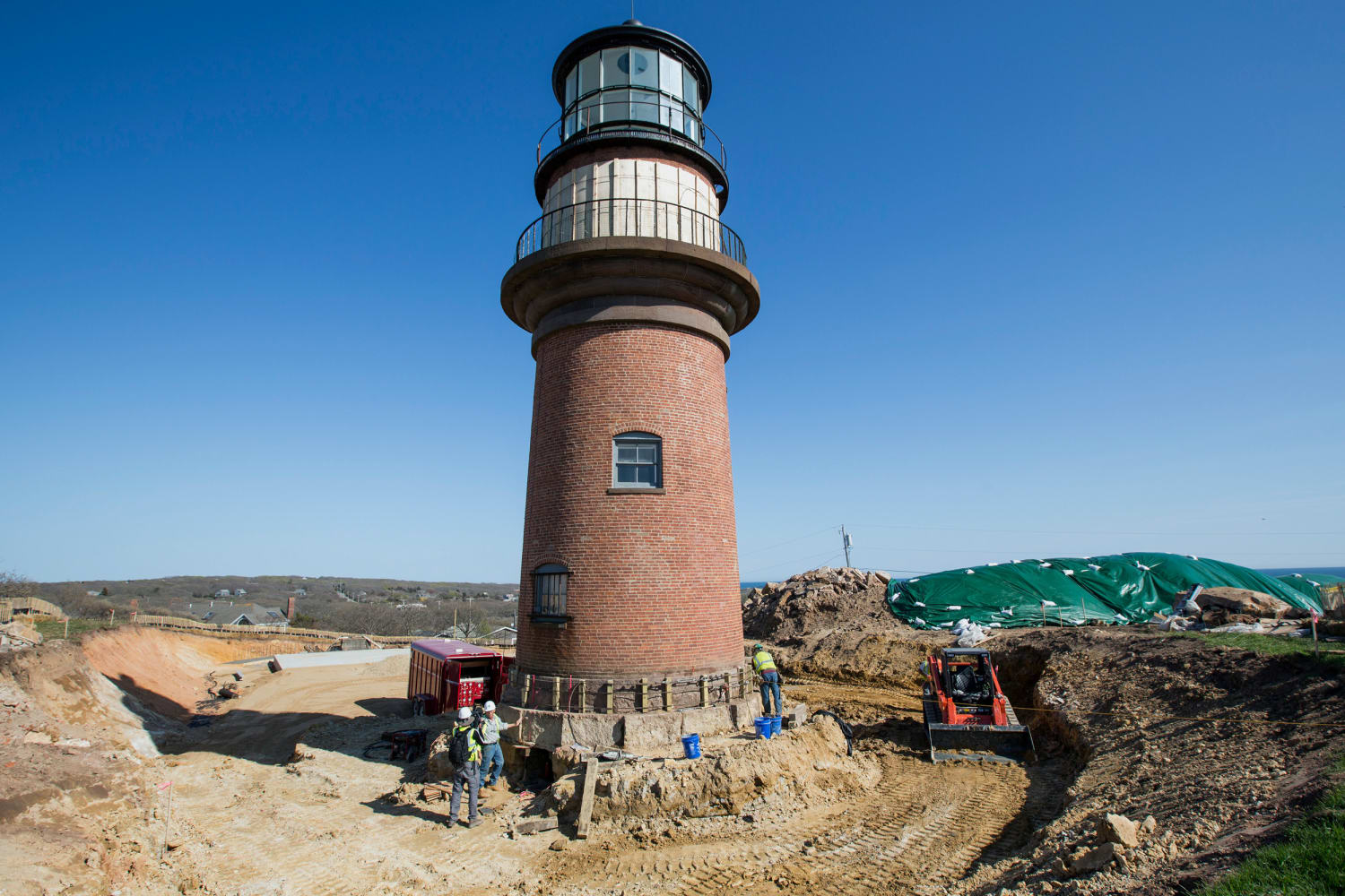 Aquinnah restaurant, iconic gay head property, goes on the market