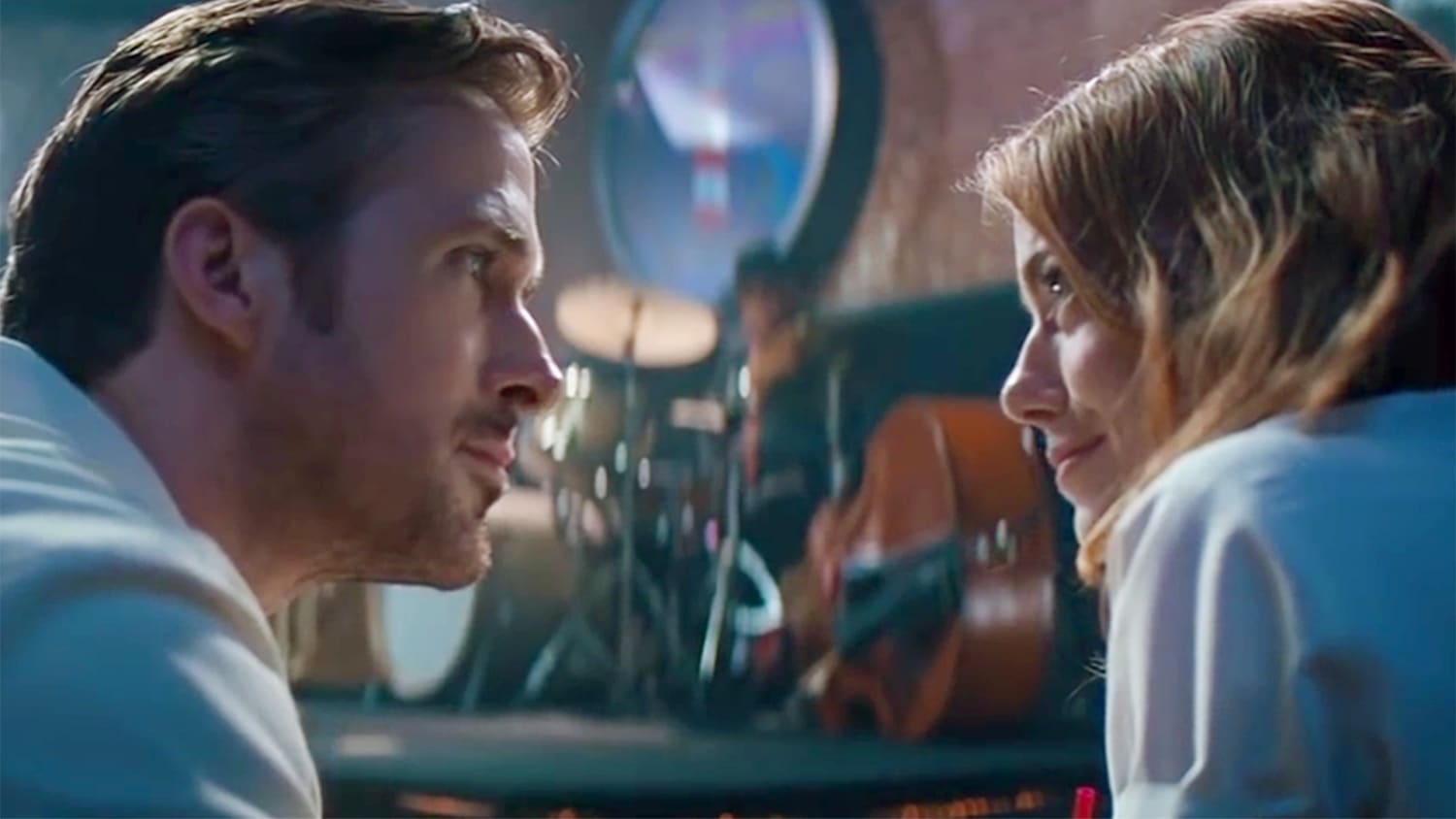 Hey Girl Hear Ryan Gosling Serenade Emma Stone In New La La Land Trailer