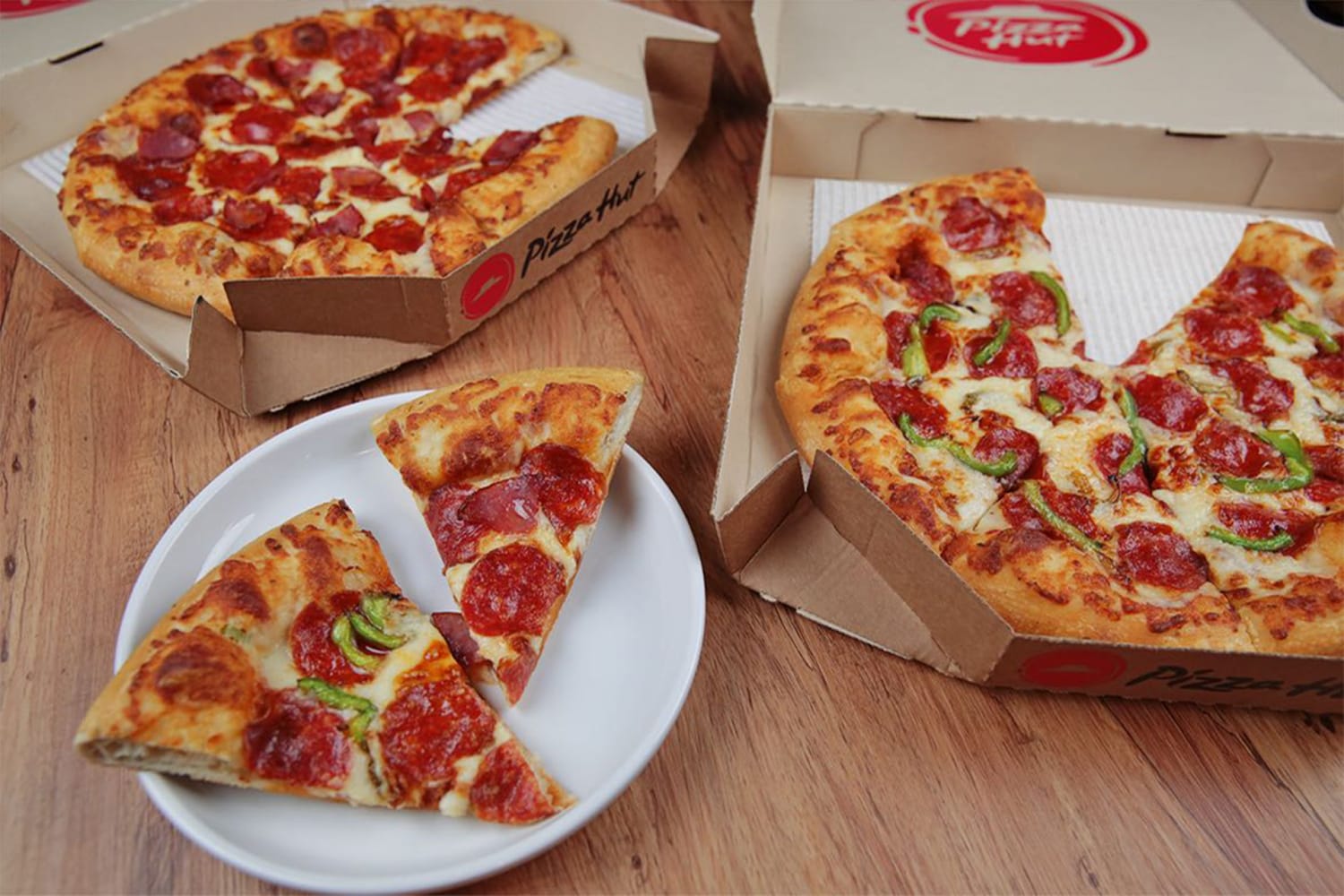 Pizza Hut Promises Free Pizza For America If This Super Bowl Record Is Broken