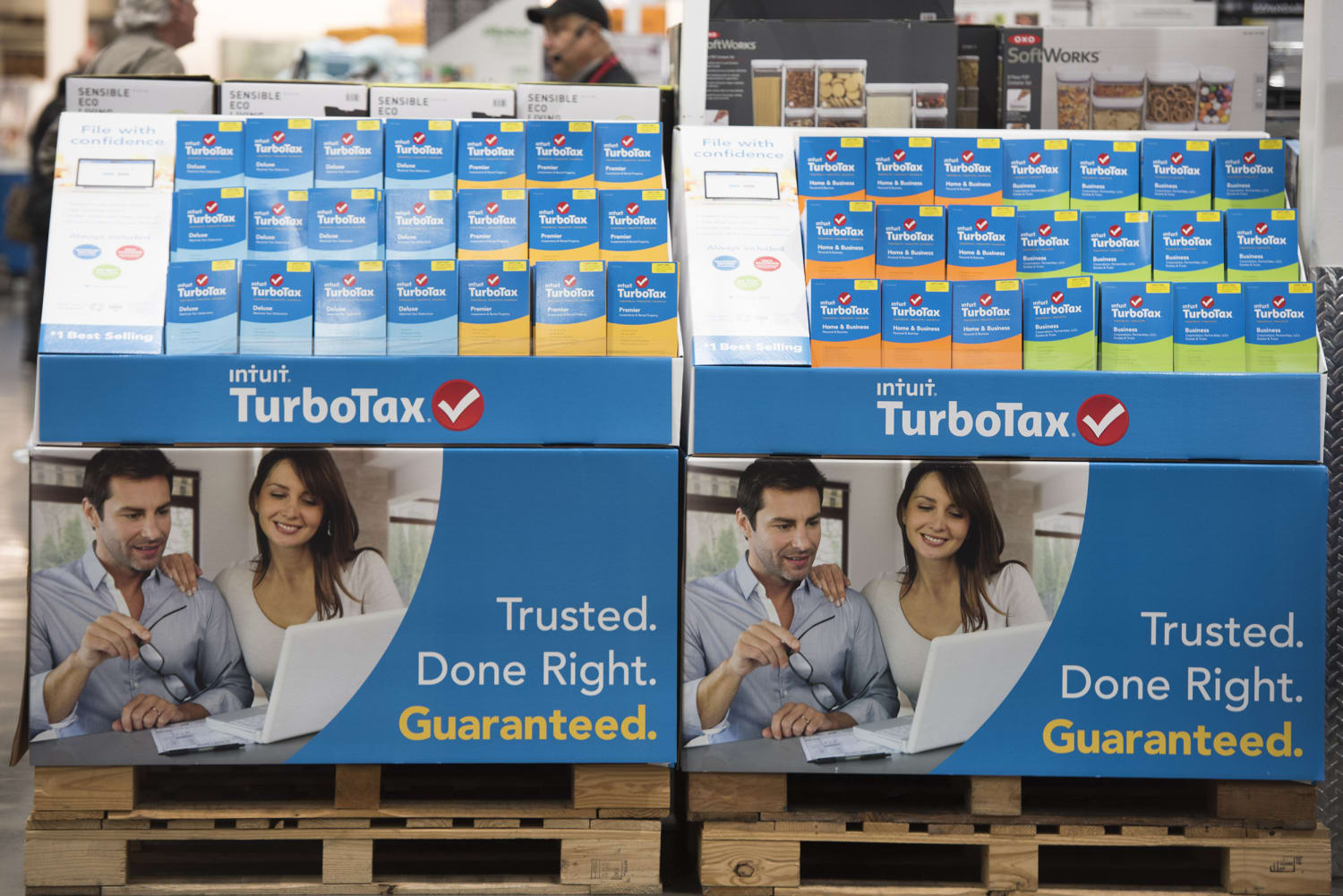 Los Angeles City Attorney Sues H R Block And Maker Of Turbotax For