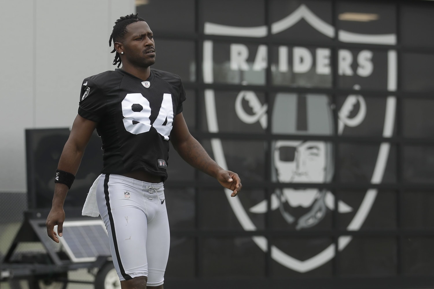 Oakland Raiders release star wide receiver