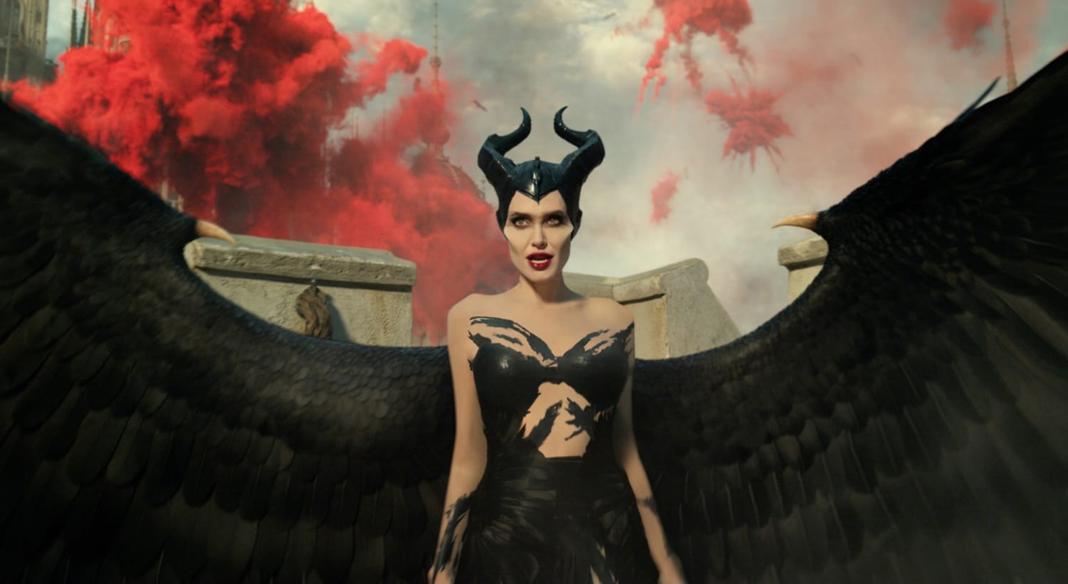 Disney's 'Maleficent' sequel features Angelina Jolie, Angelina Jolie's  cheekbones — and a mediocre plot