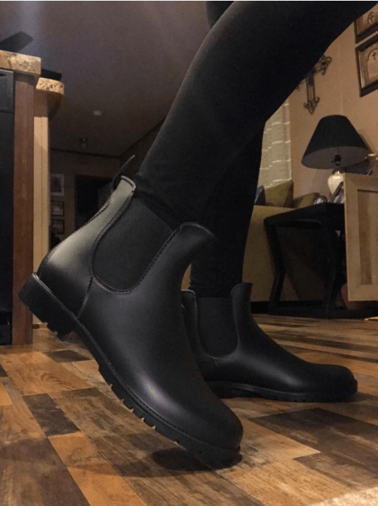 chelsea rain boots outfit