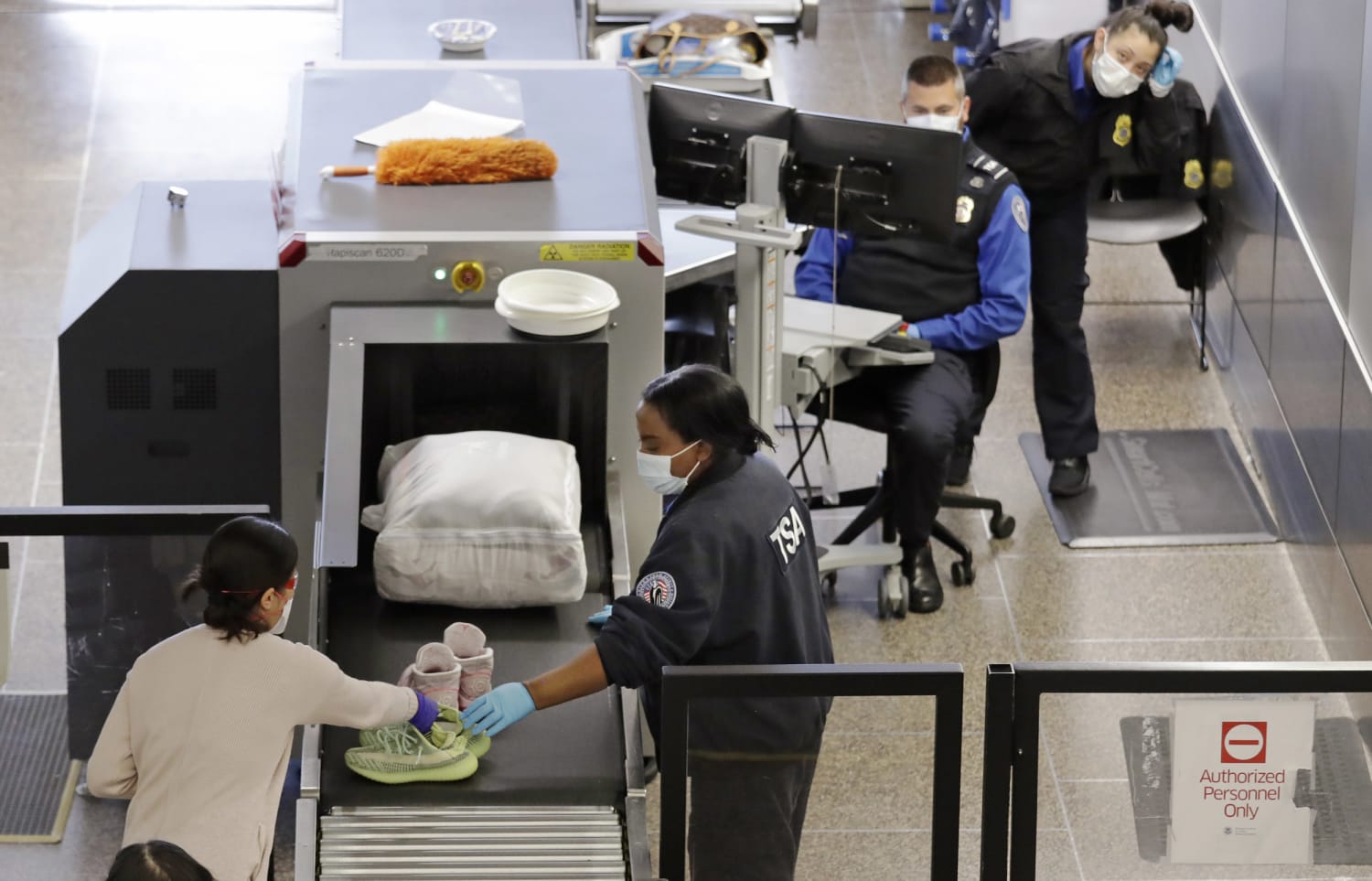 TSA says 500 of its employees have tested positive for COVID-19