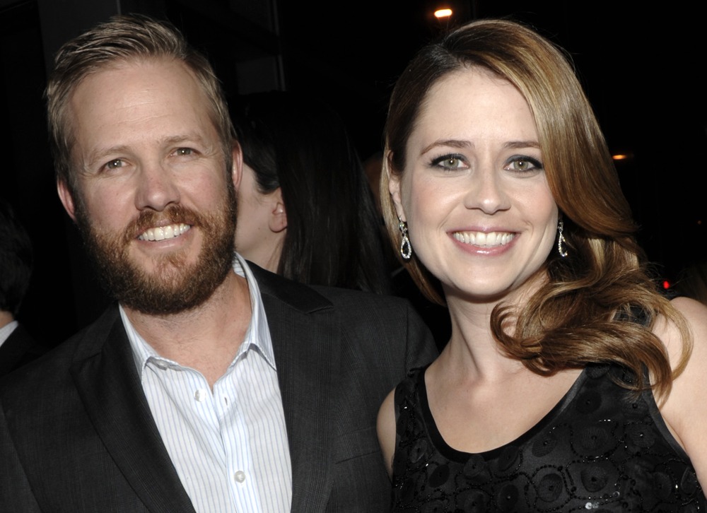 It's a boy! Jenna Fischer tells Leno about the one on the way