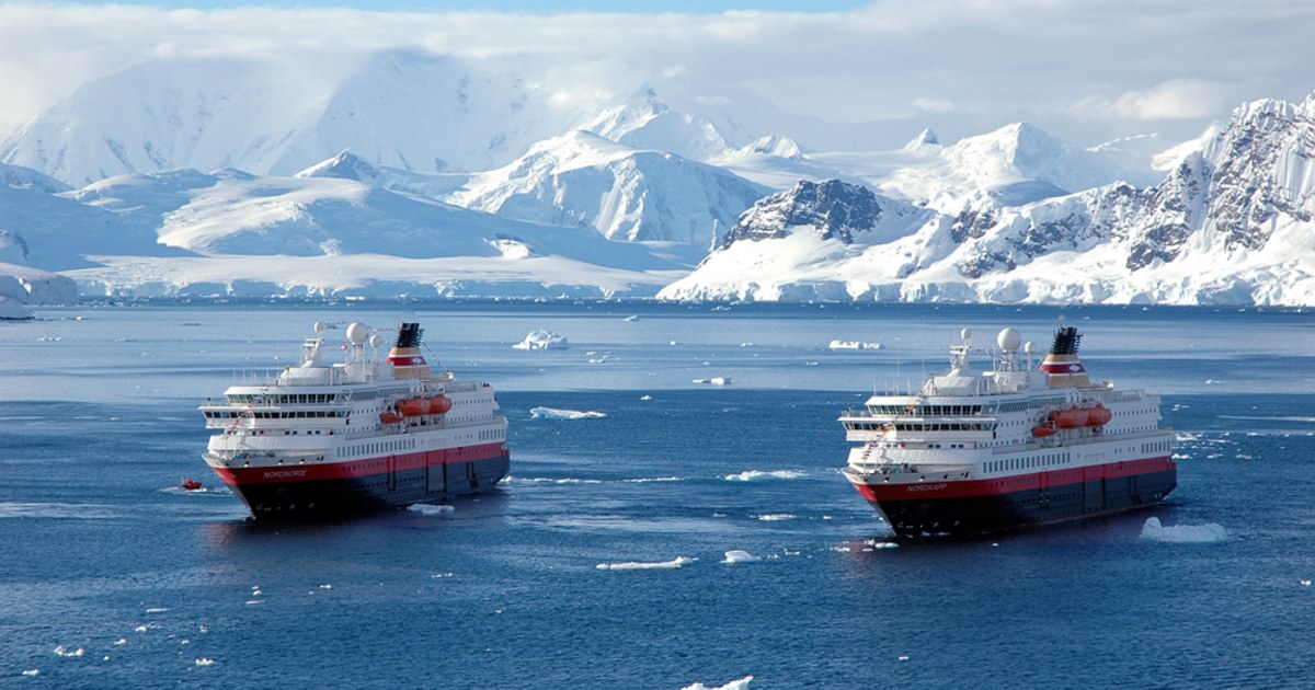 Norwegian cruise liner stranded in Antarctica