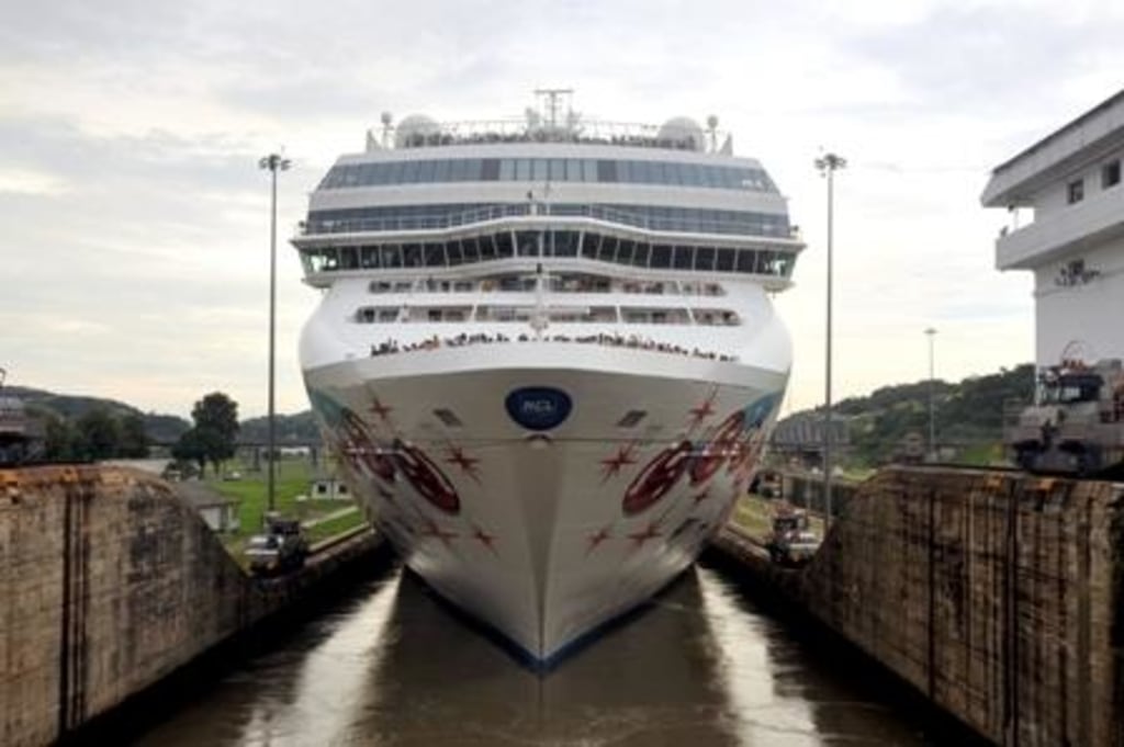 norwegian cruise line panama canal