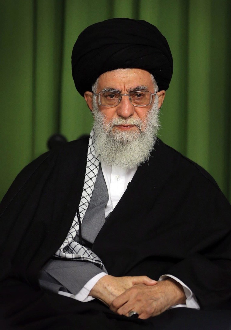 توئیت مربوط به حمایت رهبر عالی ایران 