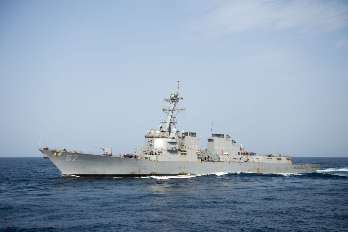DoD: Second Missile Attack on USS Mason Near Yemen - NBC News1200 x 800