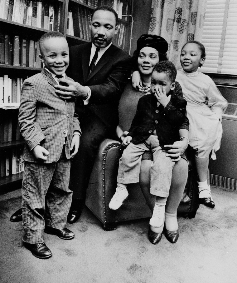 Image: King and his family in March 1963