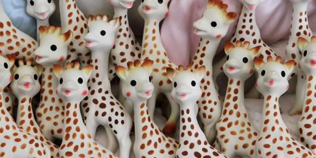 sophie la girafe bath toy