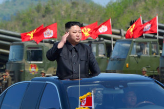 Image: Kim Jong Un watches a military drill 