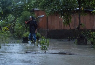 Image: Storm Nate rains leave at least 22 dead and 10 missing in Central America