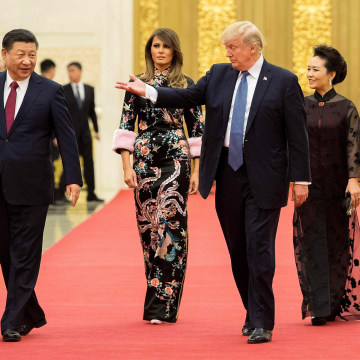Image: Trump in China