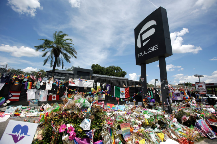 Image: A makeshift memorial outside the Pulse nightclub