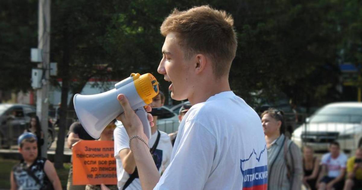 Not Scared Russian Teen Charged Under Gay Propaganda