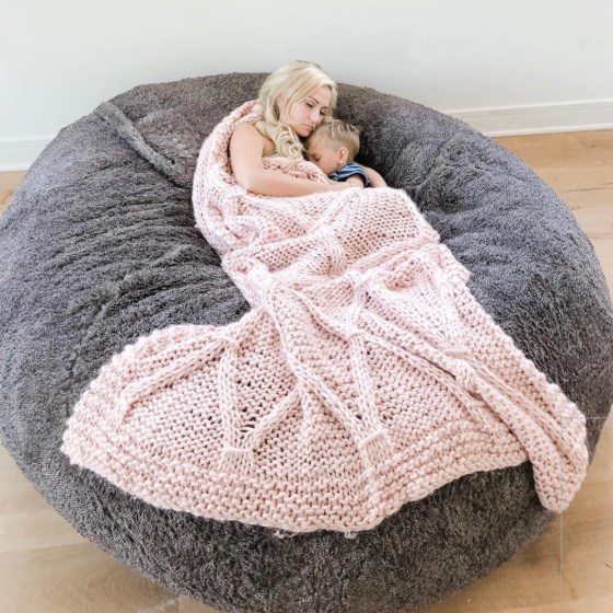 giant pillows for bed