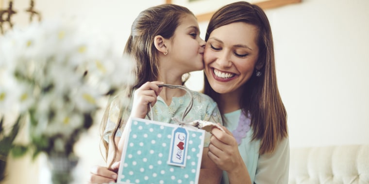 mothers day gifts from mother to daughter