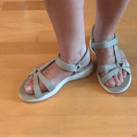 skechers arch support sandals