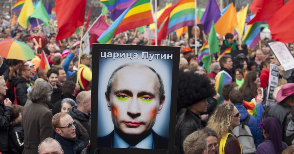 Russian Voters Back Referendum Banning Same Sex Marriage