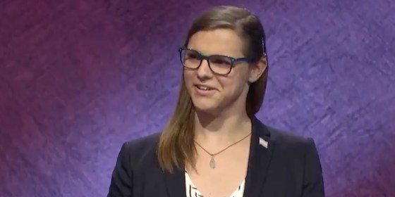 Kate Freeman made history being the first openly transgender person to win "Jeopardy"| Photo: Twitter/Jeopardy