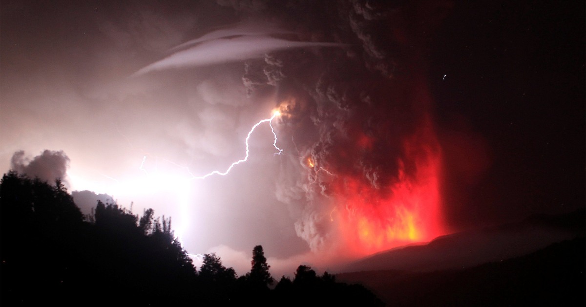 Serious lightning strikes may have helped to create life on earth