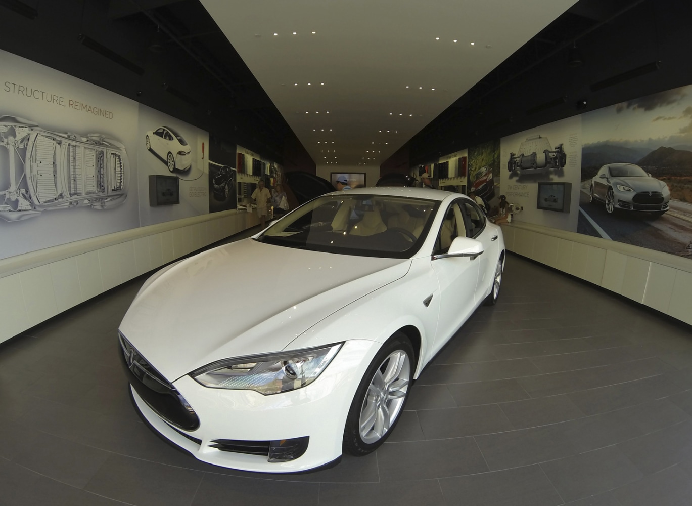 Tesla Electric Car Becoming A Must Buy For The Wealthy Nbc